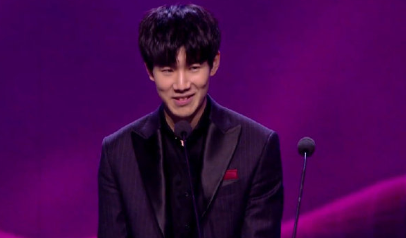 从某种角度 从某种角度