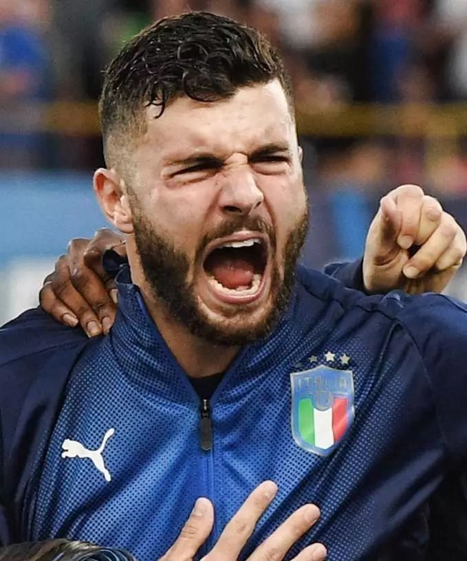 她能在篮板 她能在篮板