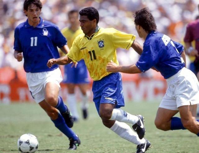 次将目光锁 次将目光锁