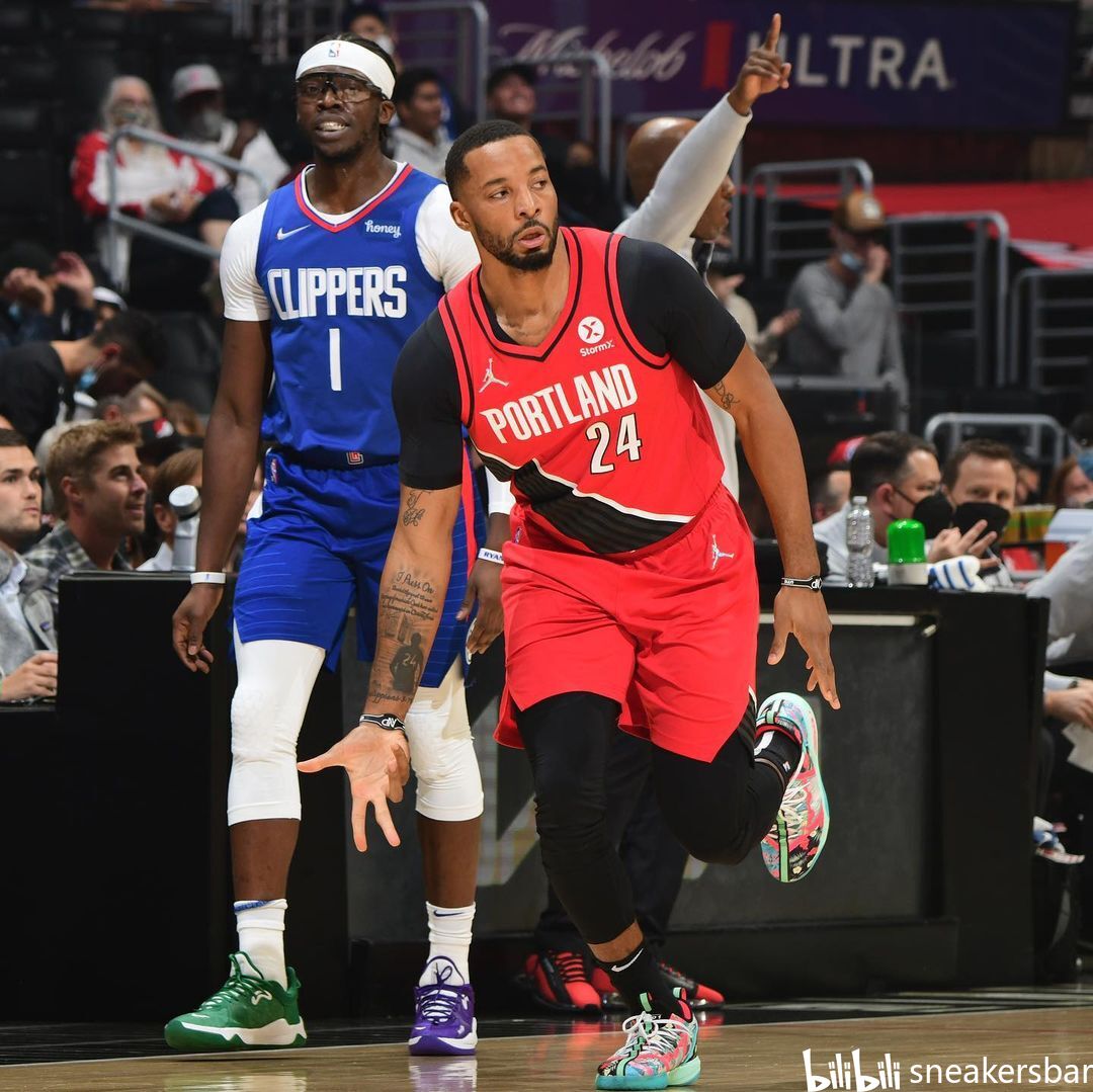 他们用实际 他们用实际