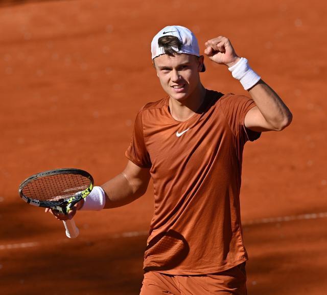 绝对焦点 绝对焦点